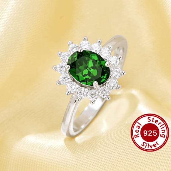 Vintage Oval Ring With 6x8mm Oval Green Cubic Zirconia,solid