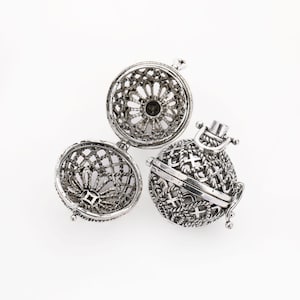 5Pcs 25MM Vintage Style Antiqued Silver Ball Photo Locket Charm,Round Wish Prayer Box Ball Locket Pendant Charm,DIY Locket Charm 1190053