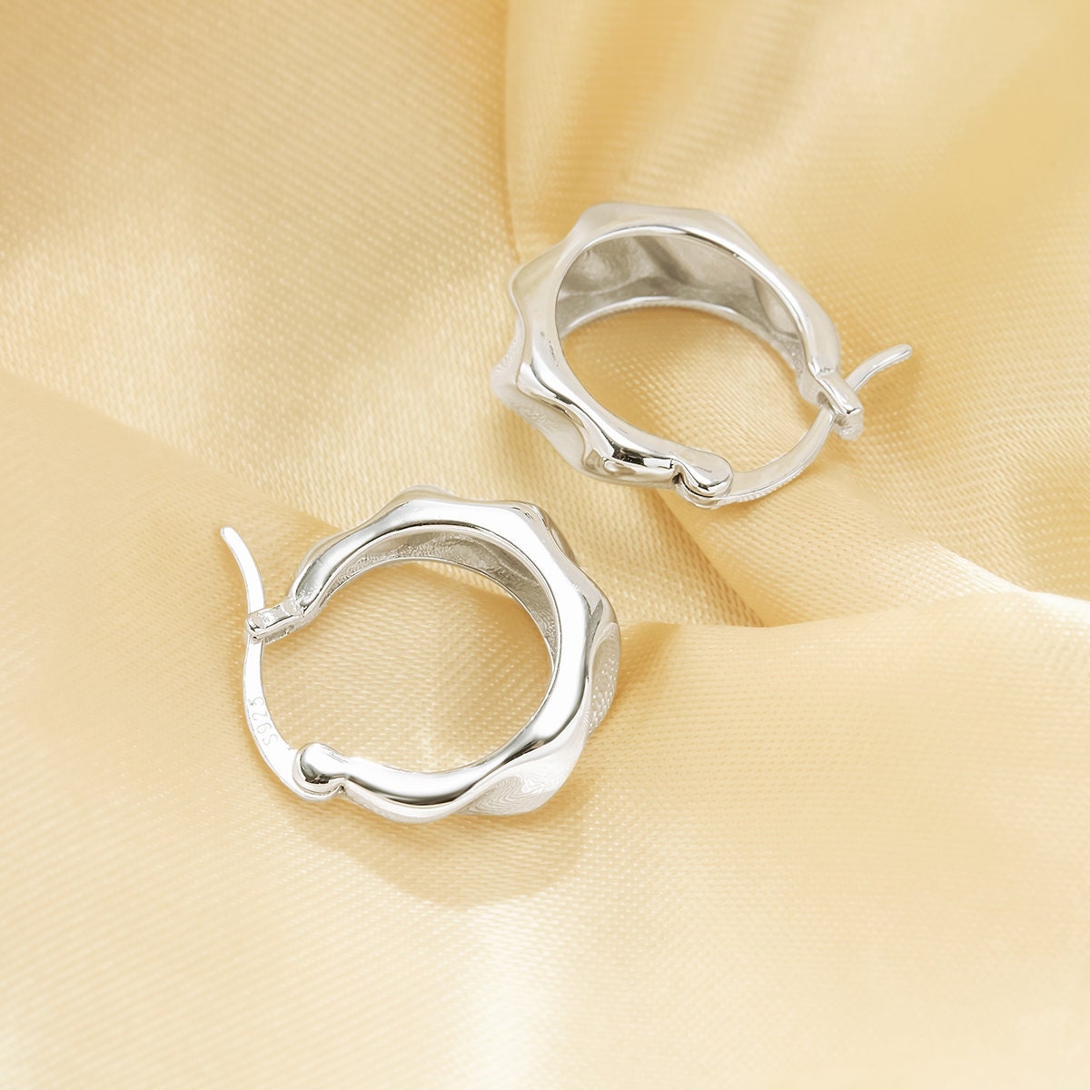 1pair Wave Circle Hoop Earring,solid 925 Sterling Silver 1pair Wave Circle Hoop Earring,solid 925 Sterling Silver