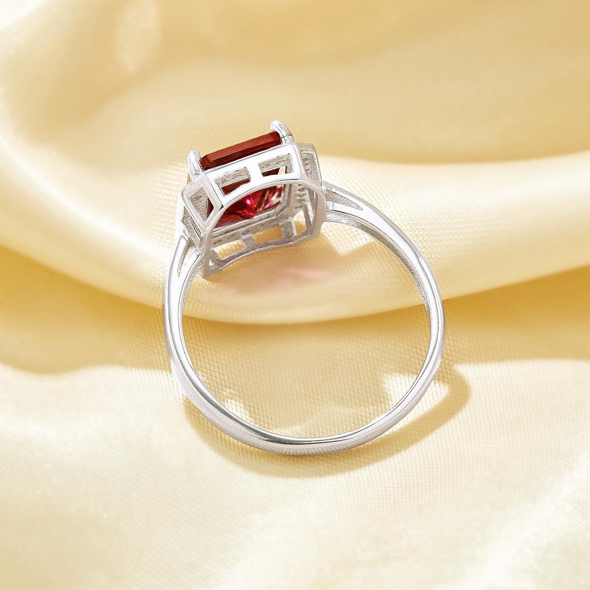 Elegant Rectangle Simulated Ruby Ring With 8x10mm Rectangle Elegant Rectangle Simulated Ruby Ring With 8x10mm Rectangle