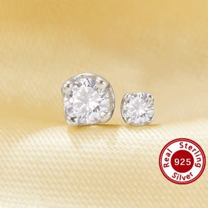 4 Stück kleine runde Nasenknochen Bolzen mit runden weißen Zirkonia, solide 925 Sterling Silber Nase Schraube Ring 6310096
