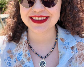 Marineblauw Kant-agaat Ketting, Goud Rozetmedaillon, 44 cm