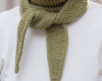 Handgestrickter Sophie Schal aus Nepal | Sophie Schal | Kleiner Strickschal | Handgefertigter Beige Schal | Wolle Acryl Mischung Halstuch | Olivgrün