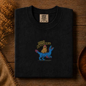 Comfort Colors 刺繍入りプリンセスドーナツ＆モンゴシャツ、ダンジョンクローラーカールTシャツ ファンタジーブックリーダー オタク猫好き ブックグッズ