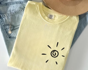 Aesthetic Sun Graphic Tee, Comfort Colors® Summer Beach Shirt, Summer Gift for Her, Vacation Tee, Summer Vibes Outfit