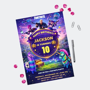 Puede incluir: Una invitaci&oacute;n de cumplea&ntilde;os con tem&aacute;tica de Fortnite. La invitaci&oacute;n presenta el logotipo y los personajes del juego, con el texto "Happy Birthday Jackson is turning 10." Tambi&eacute;n se incluyen detalles de la fiesta.