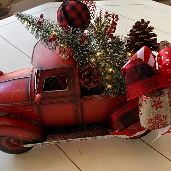 Red Truck Christmas Arrangement - Etsy