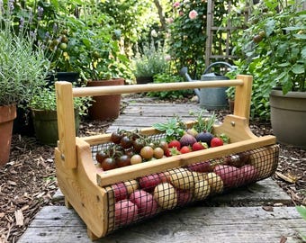 Large Garden Harvest Basket – Outdoor Gathering Tote for Fruits & Vegetables