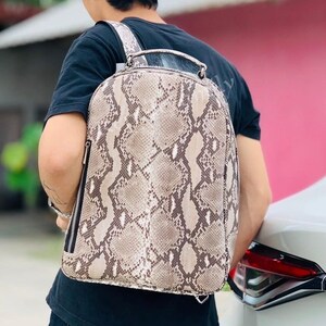 Real Python Natural Backpack: Leather bag