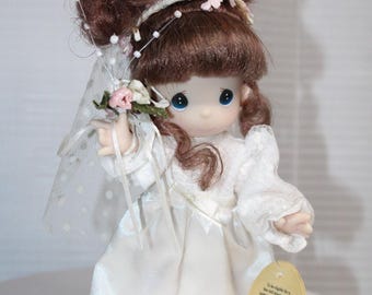Muñeca Novia Morena Precious Moments 1999 PMC Artículo #1655 con etiqueta Muñeca de boda