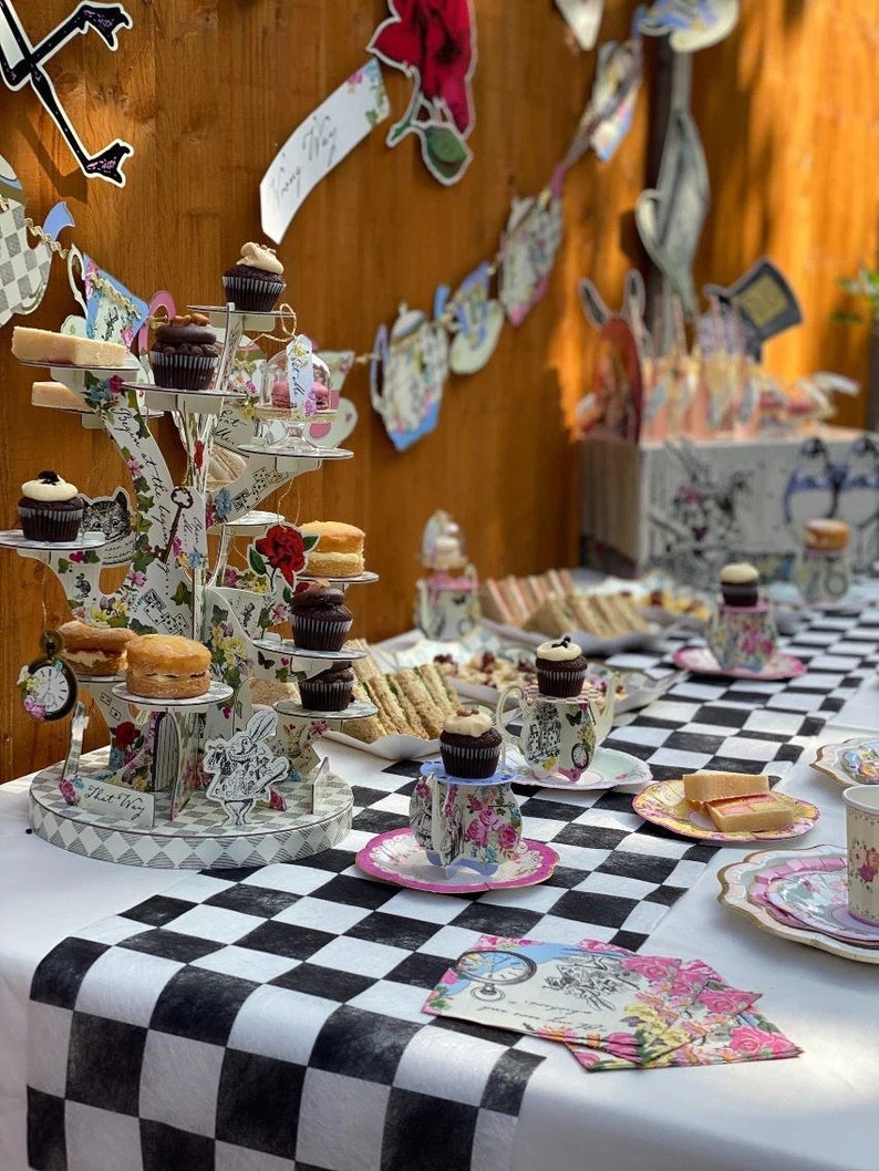 PartySweetandSimple Alice in Wonderland Napkins - Thumbnail 3