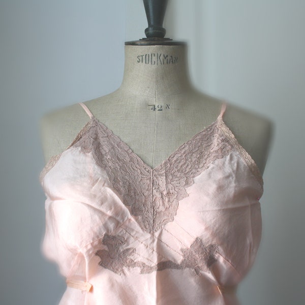 1920s BOUDOIR LINGERIE. Blush pink Bloomers. Flapper Antique 20s.