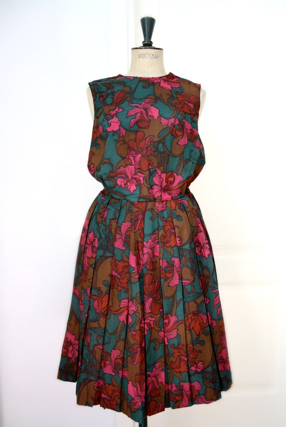 TIGER LILY. Vintage Floral dress // 1960s swing d… - image 2