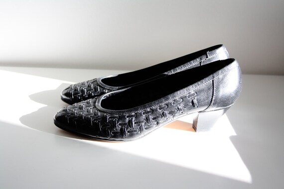 Woven leather vintage pumps / Heel shoes . Size 6