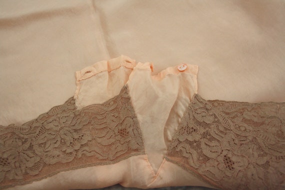 1920s BOUDOIR LINGERIE. Blush pink Bloomers. Flap… - image 6