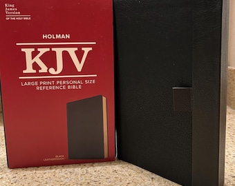 KJV MAGNETISCHE SLUITING Grote letter (11,25 punten) Bijbel op persoonlijke grootte, zwart leerzacht, rode letter, vergulde pagina's, lintmarkering, kaarten