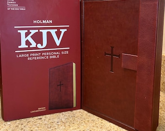 KJV MAGNETISCHE SLUITING, grote letter (11,25 pt) bijbel op persoonlijke maat, bruin leerzacht, rode letter, vergulde pagina's, lintmarkering, 2 kolommen