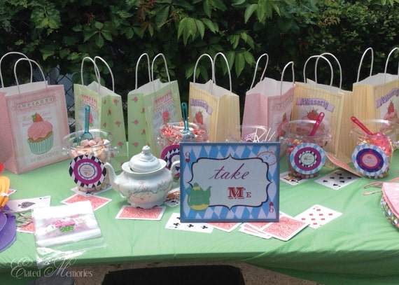Alice S Tea Party Printable Signs Drink Me Eat Me Take Me