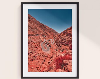 Wydruk fotograficzny wąwozu Overland Dades | Kręta droga w Maroku | Minimalistyczna sztuka ścienna