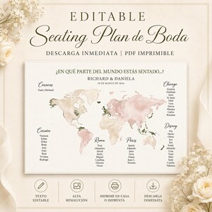 Puede incluir: Un plano de asientos de boda imprimible con un diseño de mapa del mundo. El mapa está en tonos rosa y beige suaves, con nombres de invitados enumerados bajo títulos de ciudades como París y Chicago. El texto dice "Editable Seating Plan de Boda".