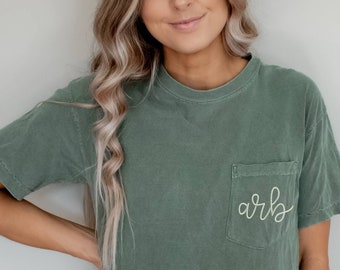 Monogrammed Comfort Colors Embroidery Tee | Short Sleeve Pocket T-Shirt | Unisex Vintage Pigment Dyed | initial tee