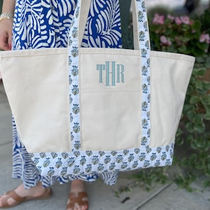 Embroidered Paisley Block Print Personalized Tote Bag - Gift for Her | Gift for Mom | Bridesmaid Gift | Bride Gift | Travel Bag