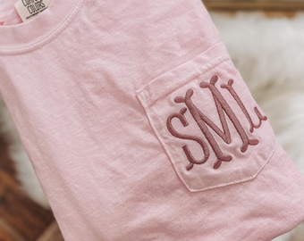 Monogrammed Comfort Colors Embroidery Tee | Short Sleeve Pocket T-Shirt | Unisex Vintage Pigment Dyed | initial tee