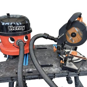 Evolution R210 CMS Mitre Saw Dust Extraction Adapter for Henry Hoover Vacuum – Plastic Connector