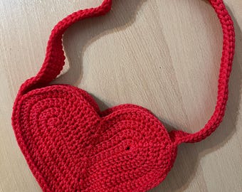 Crochet Purse Pattern – “Sweetheart” Heart Shape Handmade Bag