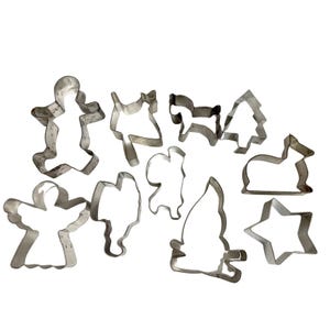 Lot 10 Vintage Metal Christmas Easter Holiday Cookie Cutters Various Shapes Retro Baking Set Antique Kitchen Collectible Gift
