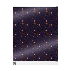Halloween Cats and Pumpkins Wrapping Paper | Spooky Purple Pattern afbeelding 2