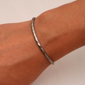 Hammered Cuff Bracelet, Gunmetal (351.n)