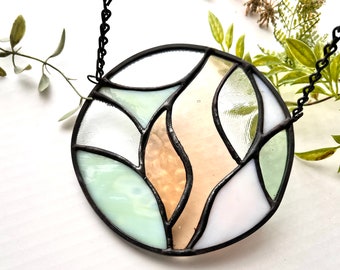 Stained Glass Round. Light Green Pale Pink Suncatcher. Plant Leaves Abstract Motive. Circle Shape. Home Decor Wall Art
