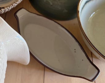 Juego de fuentes ovaladas de gres vintage / Bandejas para aperitivos y hornear de cerámica color crema con borde marrón