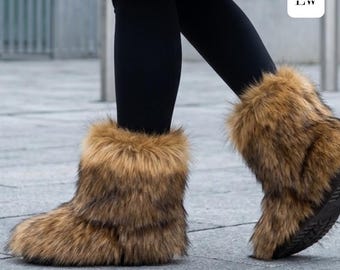 女性用フェイクファーブーツ — ふわふわミッドカーフスノーブーツ — ラグジュアリーファッションファーウィンターシューズ — アウトドアに最適な快適で暖かいプラッシュフラットブーツ