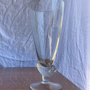 Vintage Romanian Art Glass Shell Vase | Pedestal Stem Tulip Vase