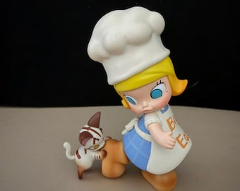 POP MART MOLLY Carb‑Lover Series – Designer Vinyl Figure