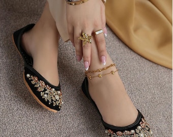 Black Embroidered Bridal Jutti – Handmade Khussa Shoes – Punjabi Mojari Flats