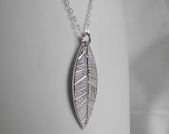Beautiful Handmade Pure Silver 999 Natural Veined Autumn Leaf  Pendant Sterling Silver Chain