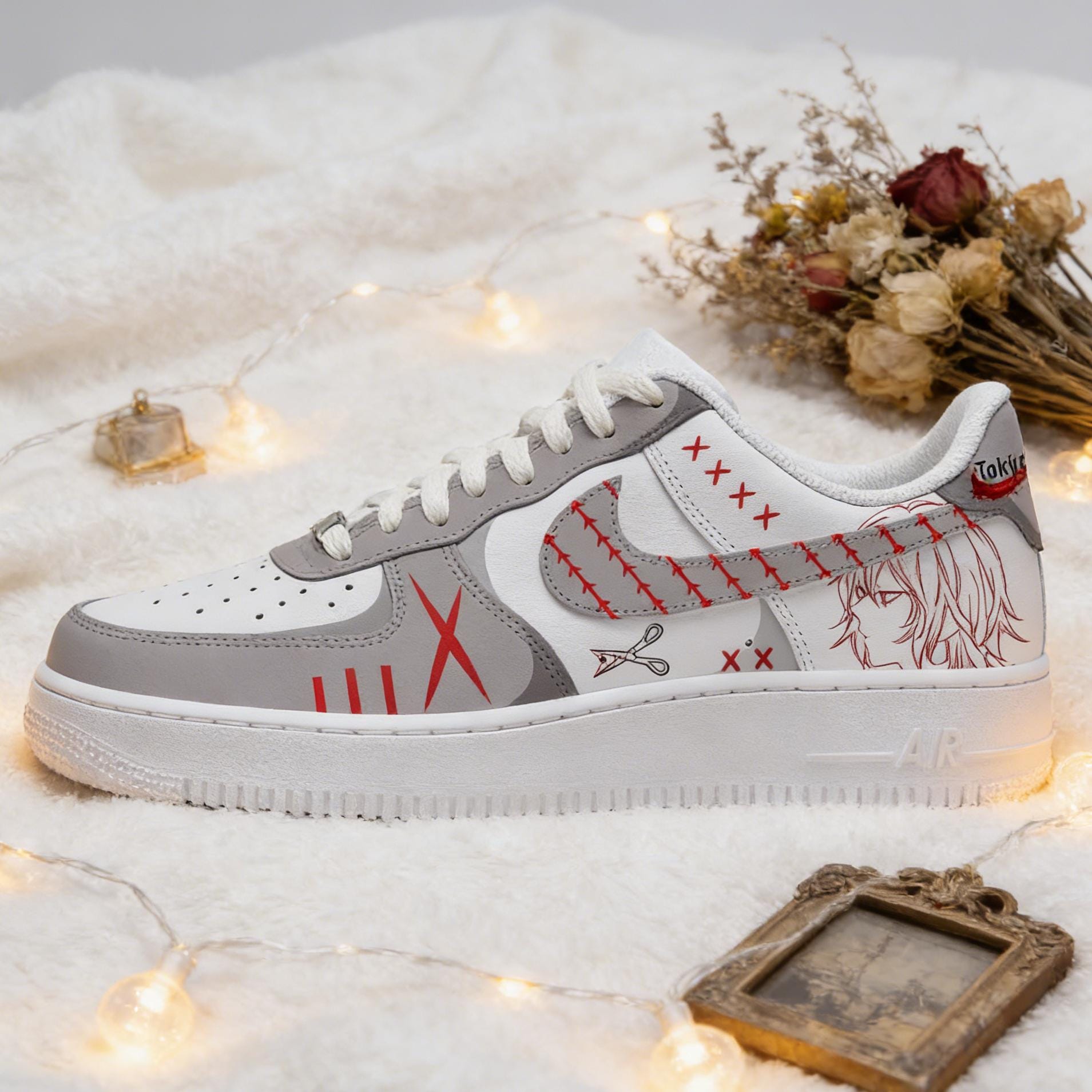 Zapatillas de anime personalizadas pintadas a mano, zapatillas de ghoul, máscara de ojo rojo, zapatillas Juuzou personalizadas, ropa urbana, zapatilla