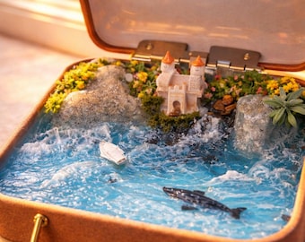 Mini Ocean Diorama in Vintage Suitcase, Handmade Beach Terrarium, Coastal Mini Landscape Decor,