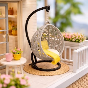 Mini Hängesessel Ei, Handgefertigte Puppenhaus Schaukel mit Kissen, Miniatur Wohnkultur