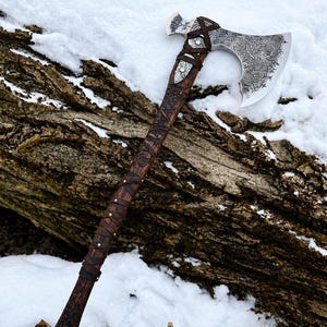 Handgemaakte replica van een Vikingbijl | Rustieke houten bijl | Fantasiedecoratie | Verzamelkunst