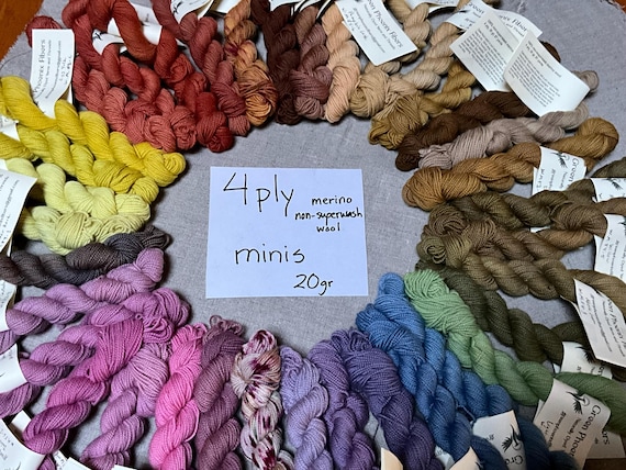 Natural botanically hand dyed 4ply non-superwash merino wool fingering weight yarn 20 gram mini skeins