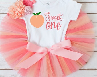 Ensemble de tutu « Rachel » avec gâteau d'anniversaire « One Sweet Peach » aux fruits pour le premier anniversaire