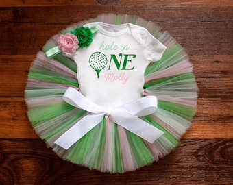 Conjunto Hole In One para niña "Georgia" personalizado para su primer cumpleaños con temática de golf - ¡vamos a la fiesta!