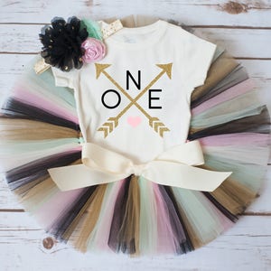 Conjunto de tutú para primer cumpleaños de niña, estilo bohemio, con diseño de flechas, ideal para primer cumpleaños y para aplastar tartas.