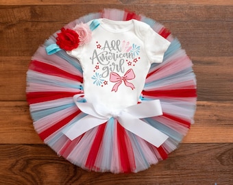 Conjunto All American Girl para el 4 de julio "Americana": body patriótico y diadema para el primer 4 de julio.