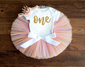 Zomeroutfit voor eerste verjaardag meisje: cake-smashset roze en perzik