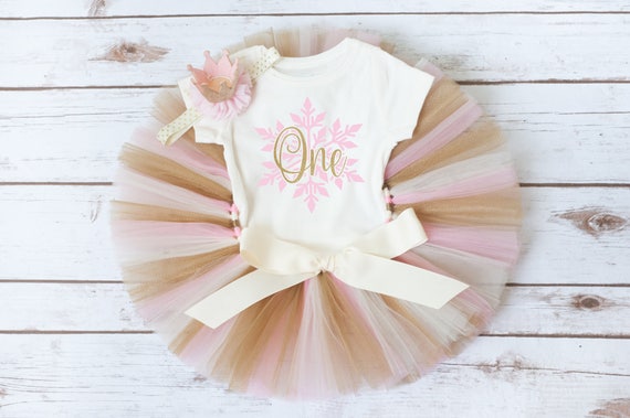 winter onederland girl outfit